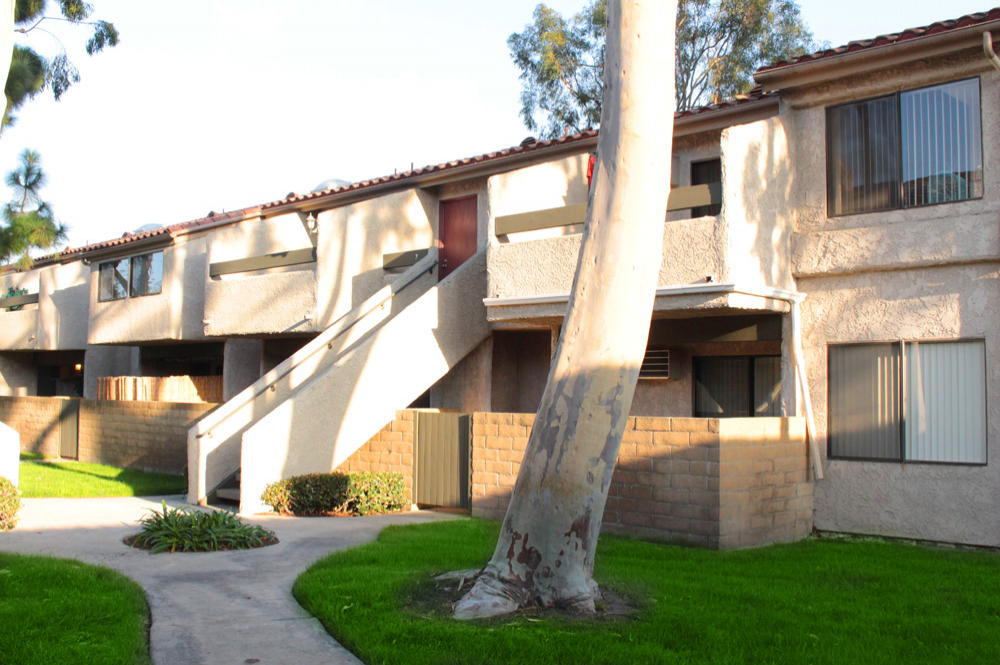 This image is the visual representation of Exteriors 4 in Huntington Creek Apartments.